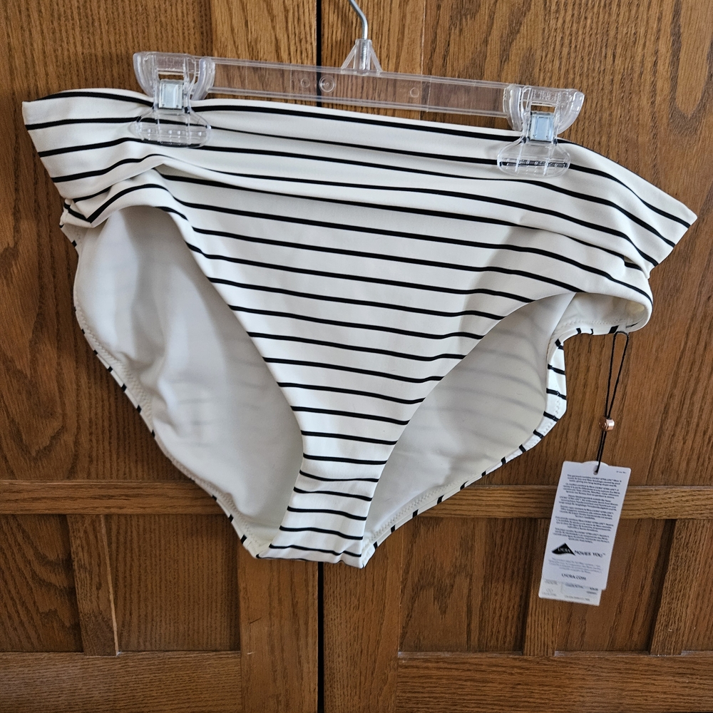 Calia Ivory With Black Stripes. Wide Banded HR Bottom